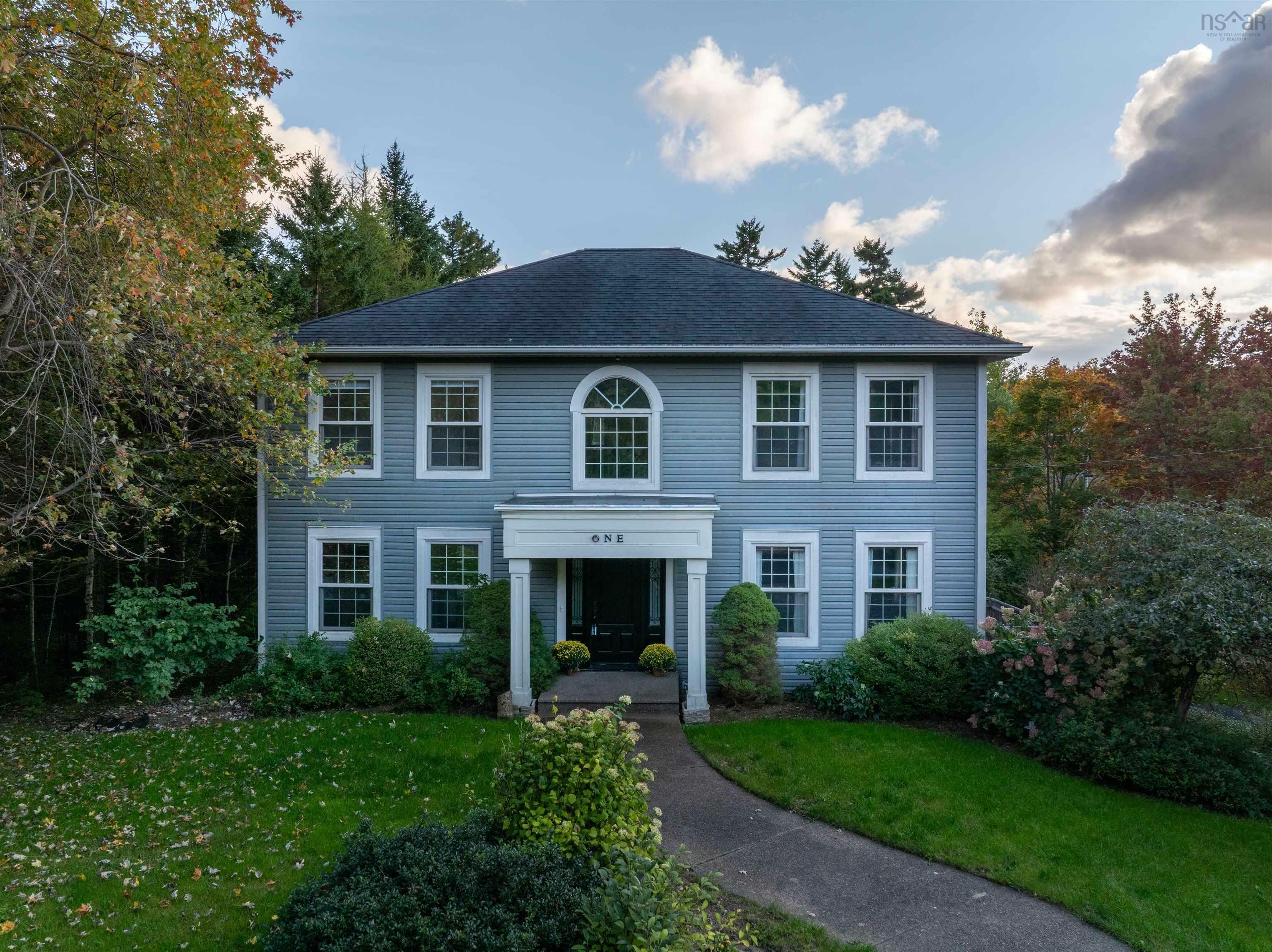 Property Photo: 1 Grandview Court NS B4B 1K6