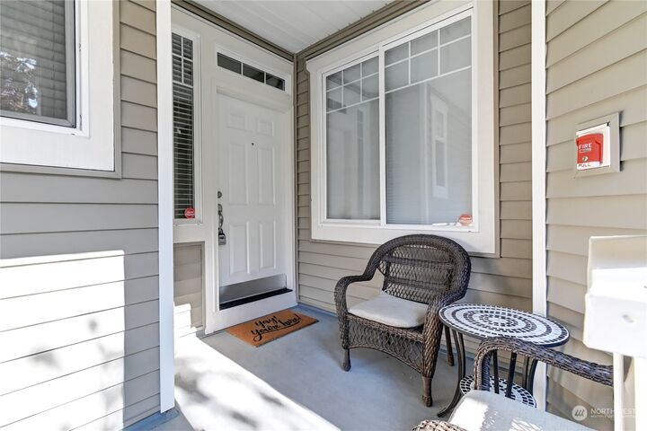 Property Photo: 10940 SE 187th Lane WA 98055