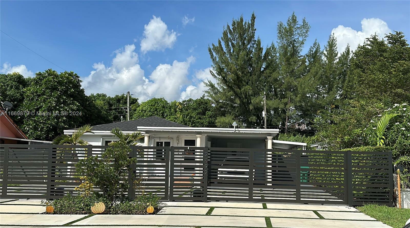 Property Photo:  2592 SW 69th Ave  FL 33155 