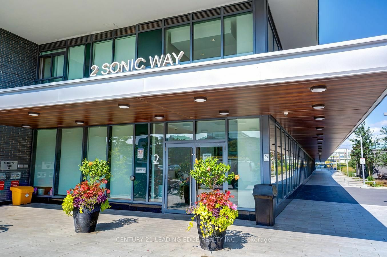 Property Photo:  6 Sonic Way 306  ON M3C 0P1 