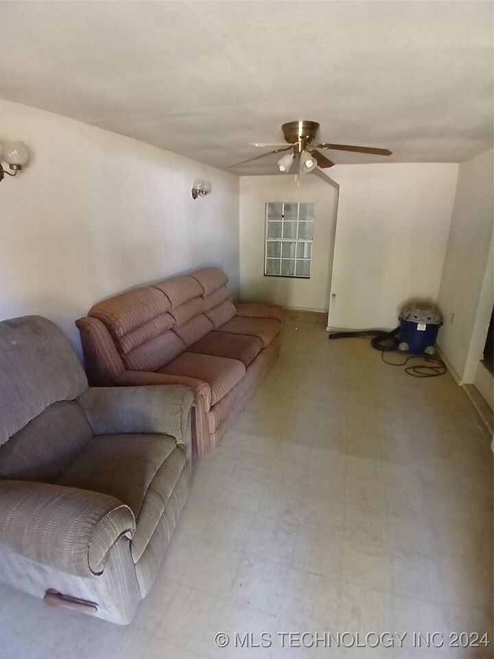 Property Photo:  416784 Delaware Drive  OK 74426 