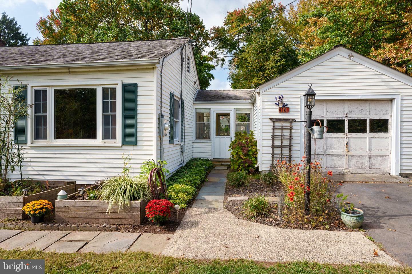 Property Photo:  416 N Harrison Street  NJ 08540 