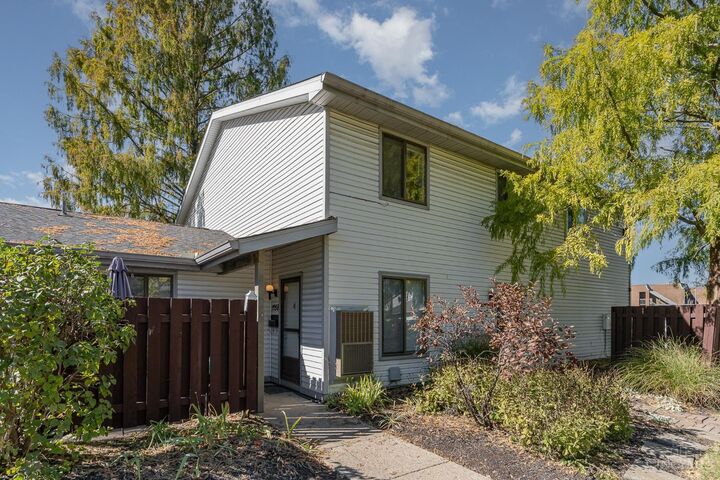 1058 E Crescentville Road  West Chester OH 45246 photo