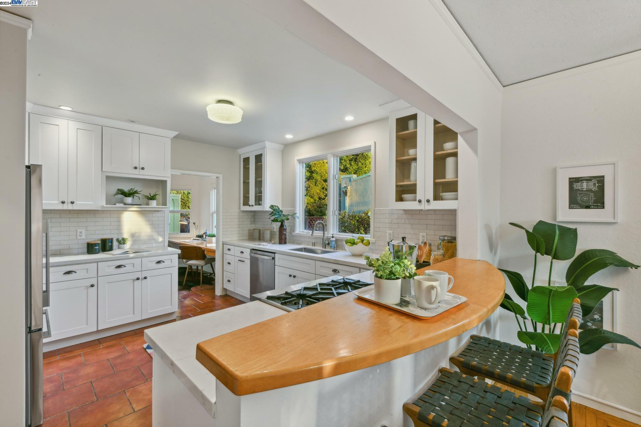 Property Photo:  907 Carmel Avenue  CA 94706 