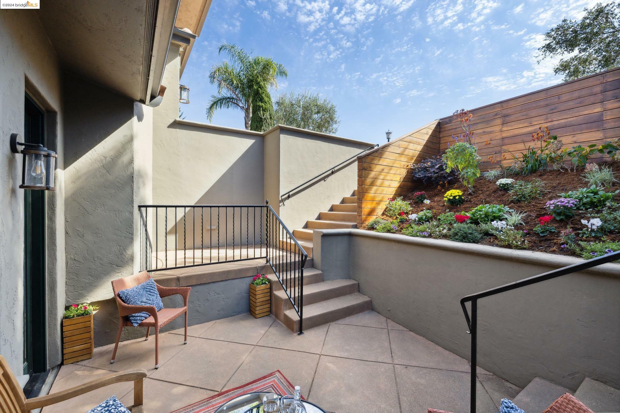 Property Photo:  1033 Amito Dr  CA 94705 