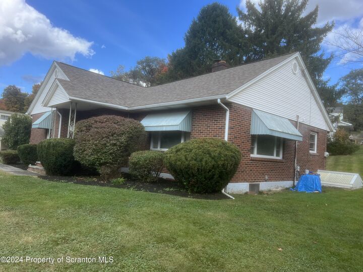 908 S Abington Road  Clarks Summit PA 18411 photo