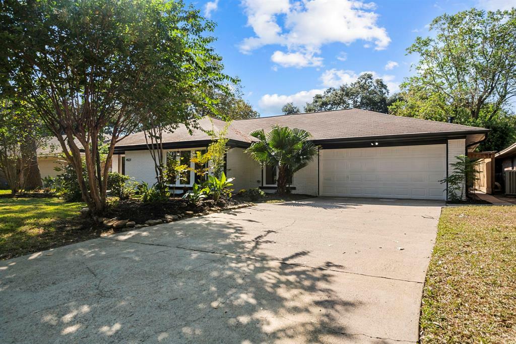 Property Photo:  4521 Tonawanda Drive  TX 77035 