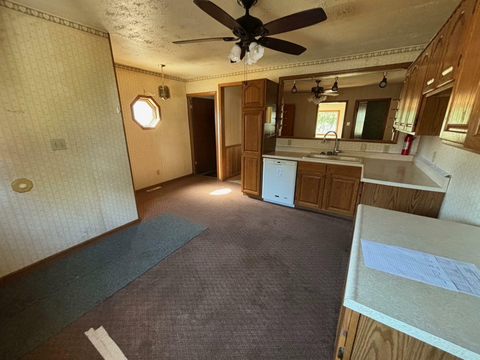 Property Photo:  2419 7th Street  IA 50702 