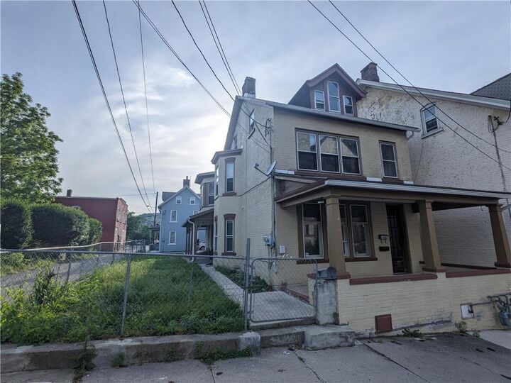 426 Carlton Avenue 1  Bethlehem City PA 18015 photo