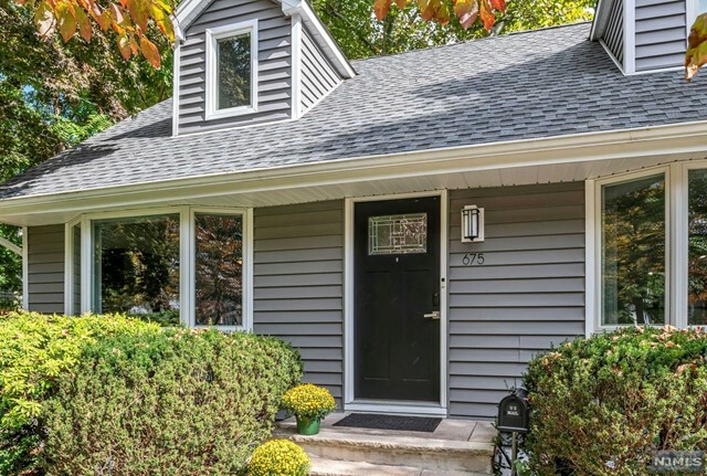 Property Photo:  675 Midwood Road  NJ 07450 