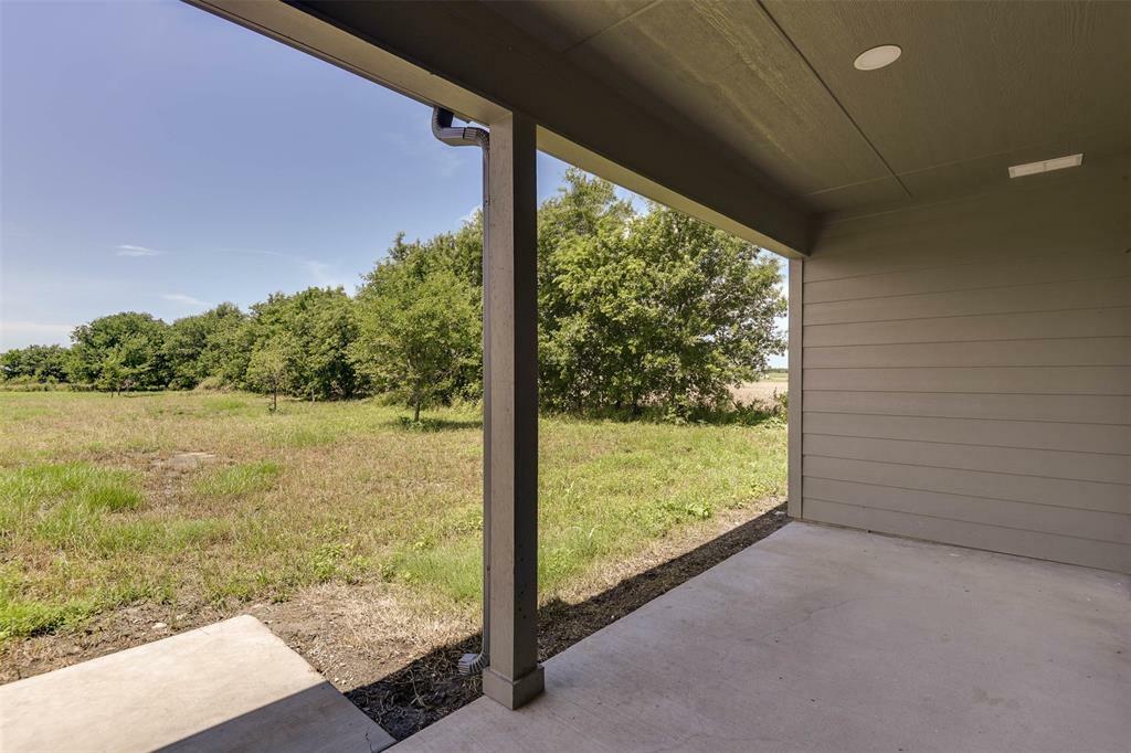 Property Photo:  213 Davenport  TX 76651 