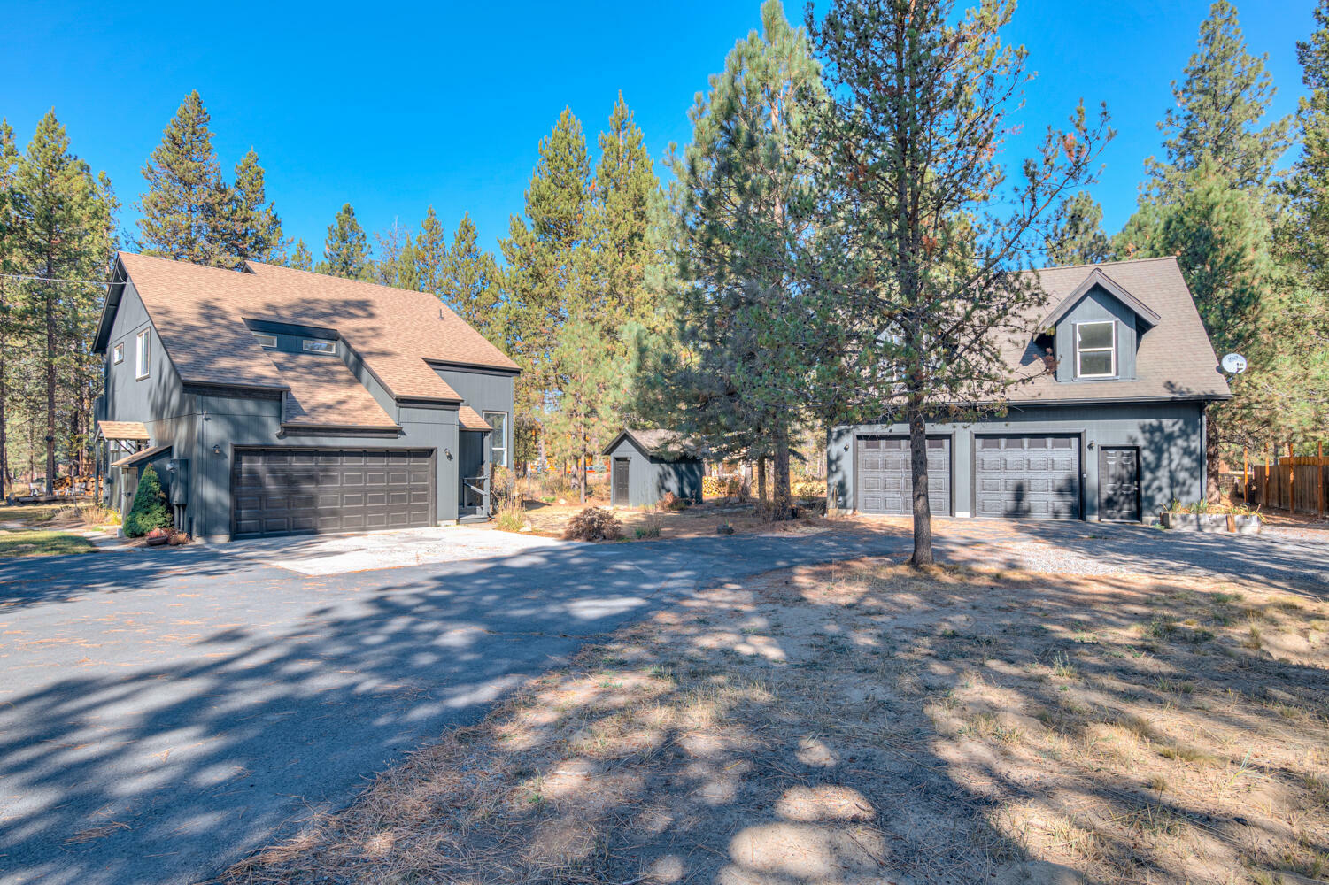 Property Photo:  16330 Mule Deer Ln Lane  OR 97707 