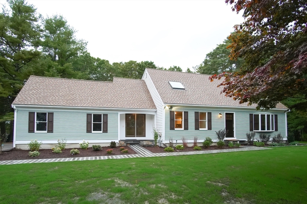 Property Photo: 16 Yardarm Drive MA 02649