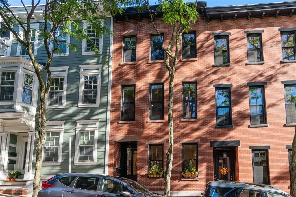 Property Photo:  21 Auburn St  MA 02129 