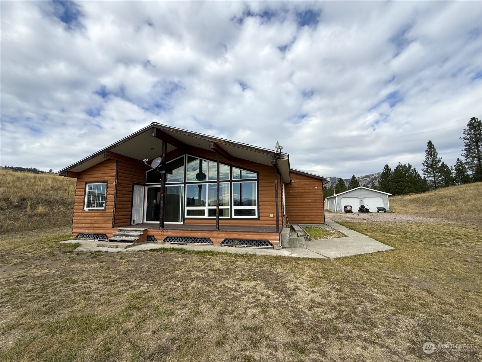 Property Photo:  16 Pretty View Acres Road  WA 99166 