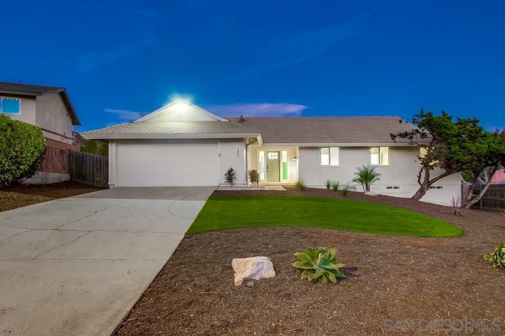 Property Photo: 12809 Iola Way CA 92064