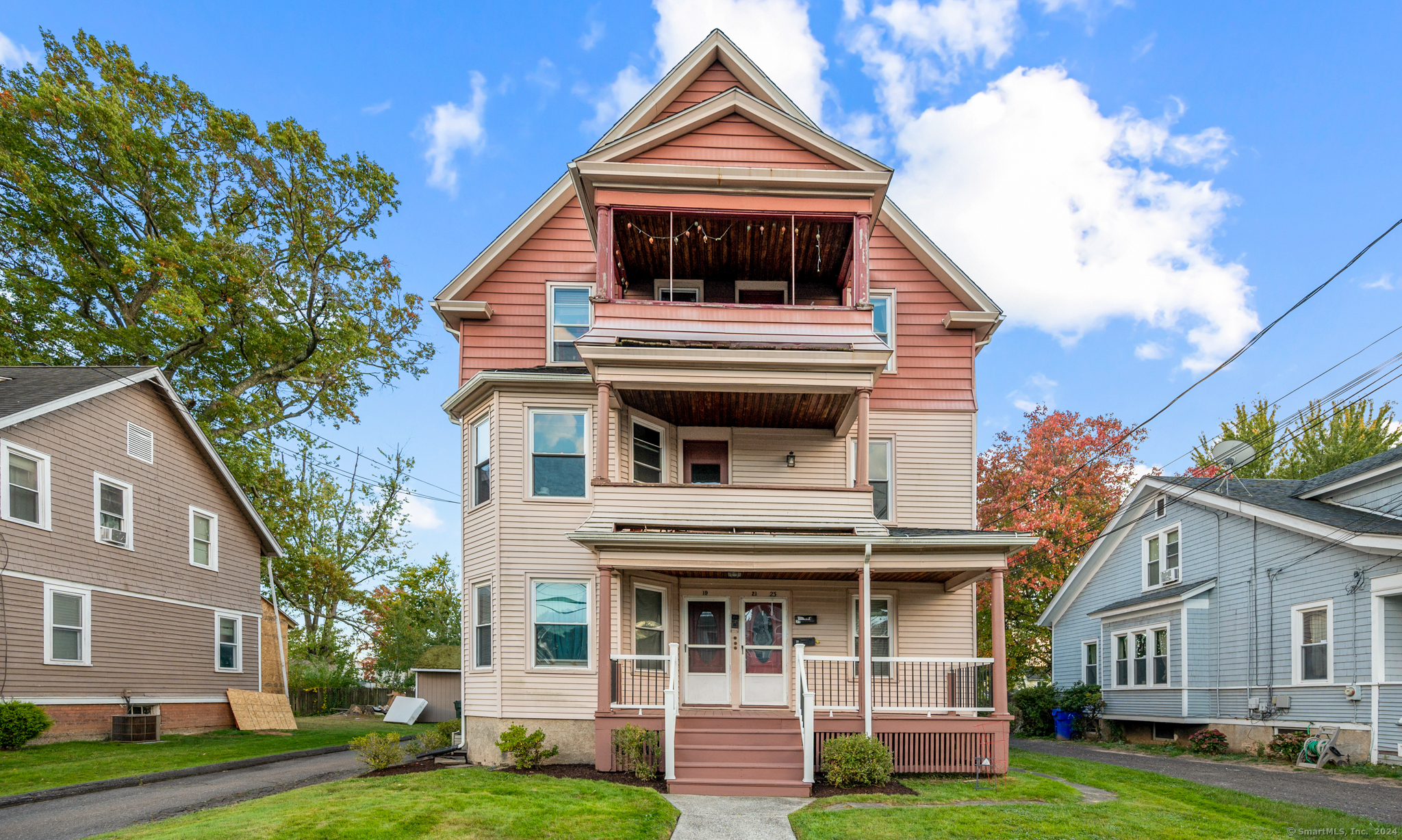 Property Photo:  19 Thomas Street  CT 06119 