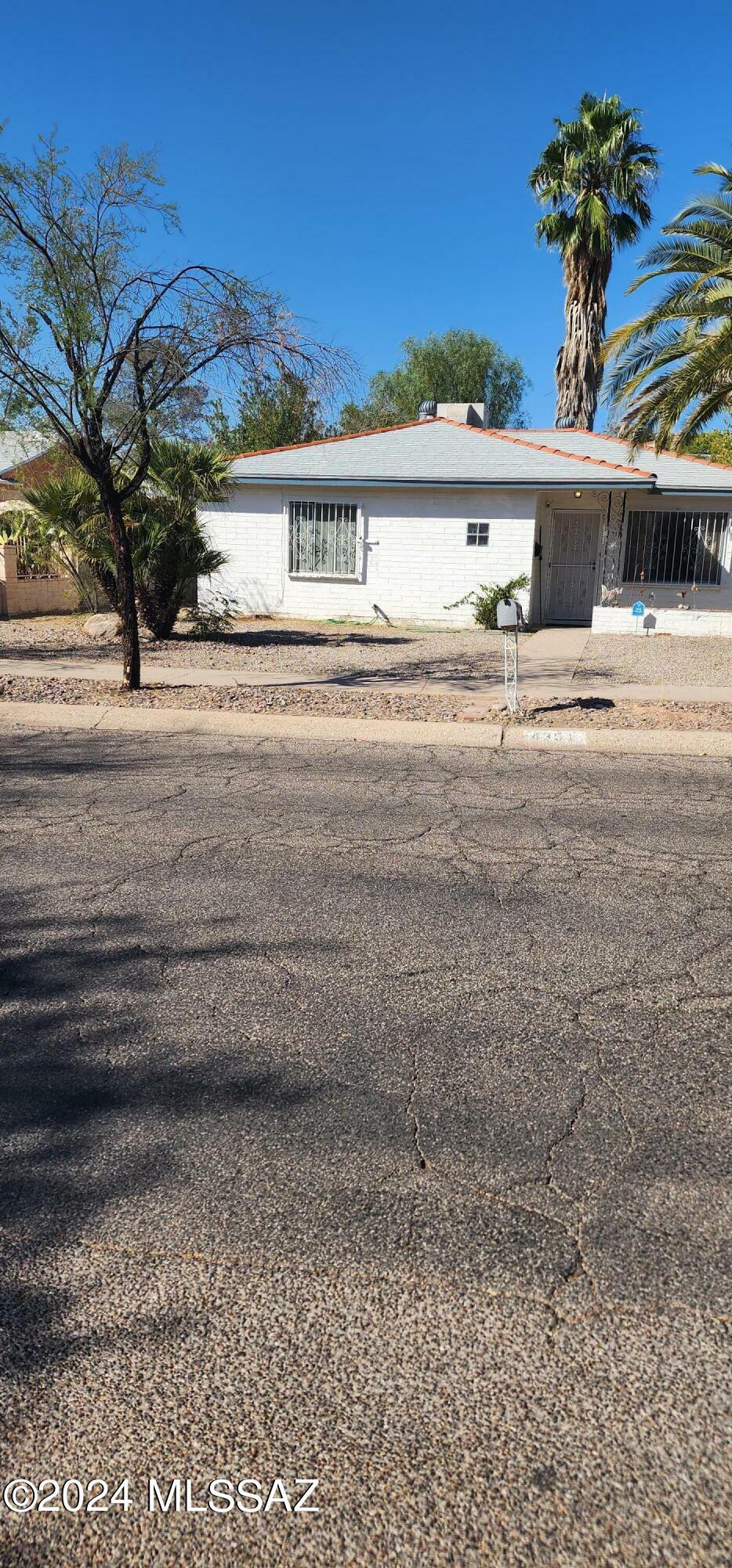 Property Photo:  4351 E Eastland Street  AZ 85711 