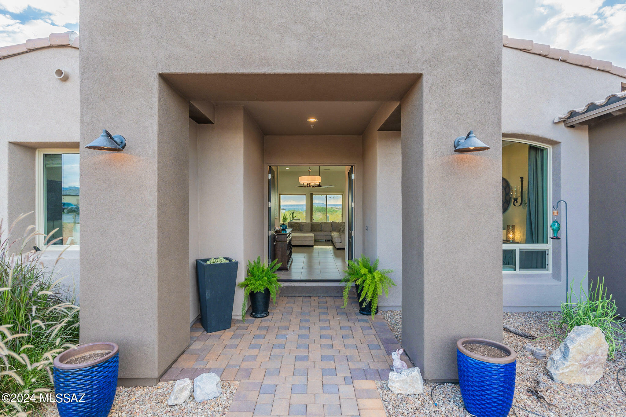 Property Photo:  233 N Palomino Run Place  AZ 85629 