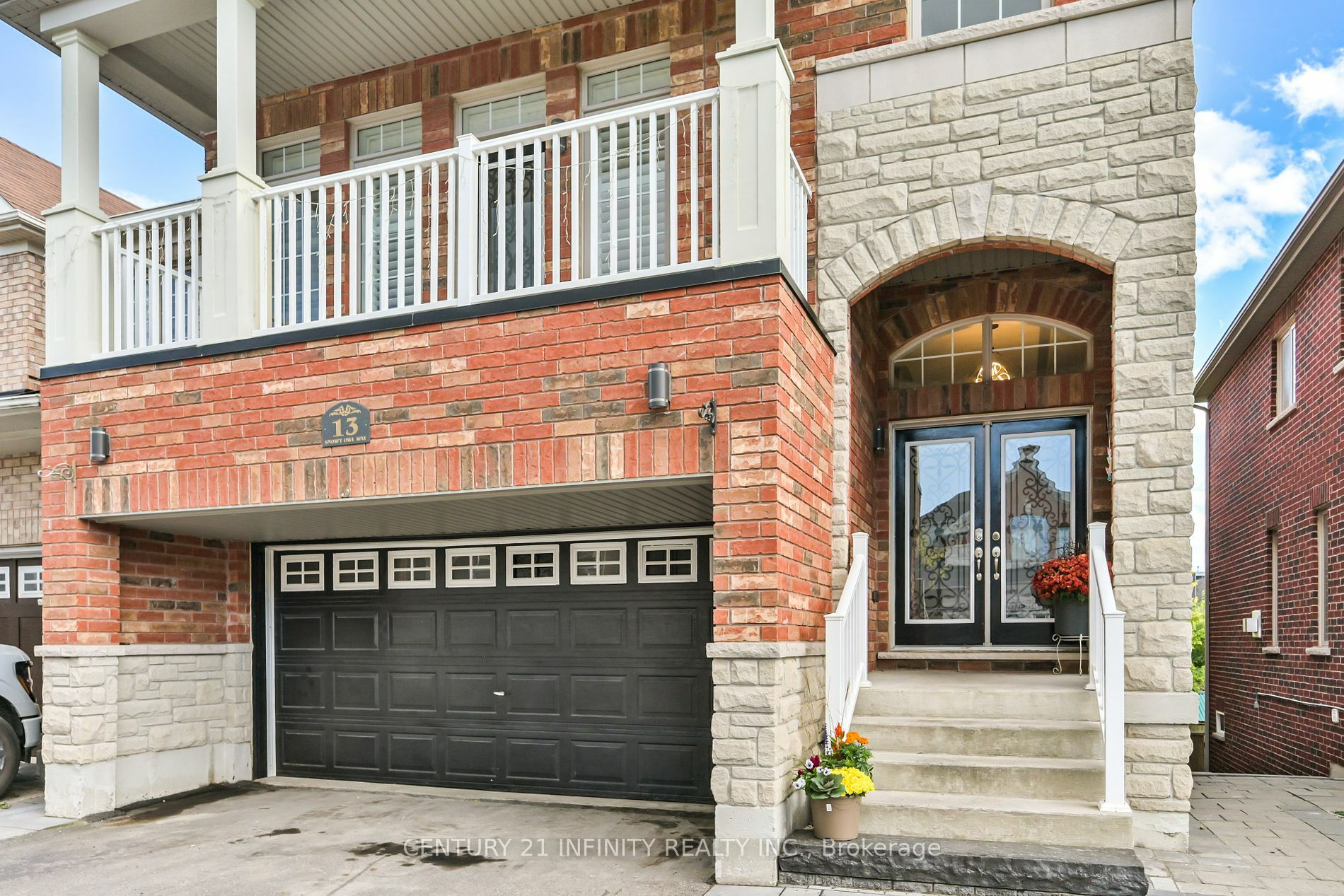 Property Photo:  13 Snowy Owl Way  ON M1X 0B4 