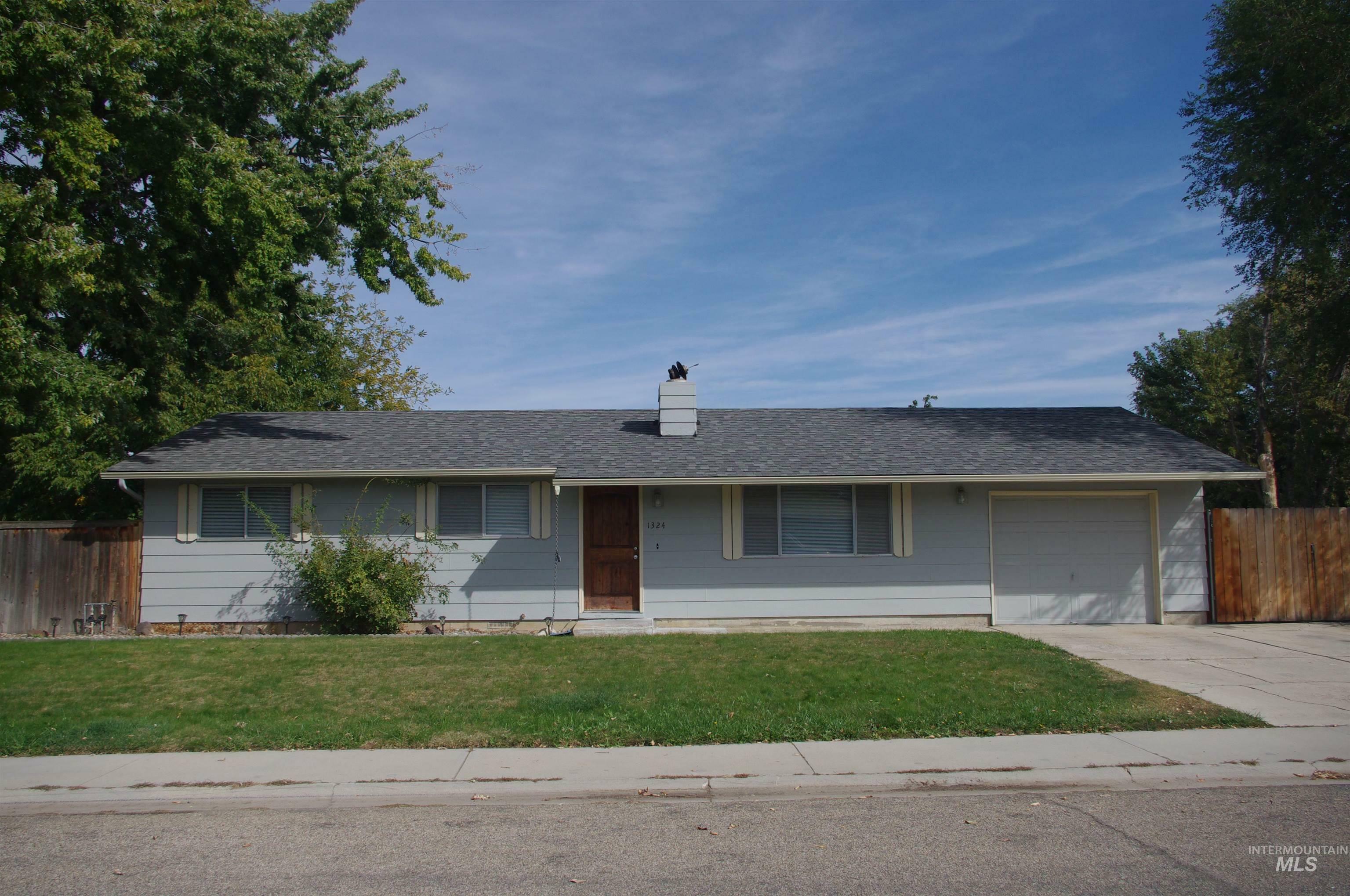 Property Photo:  1324 W Newport Dr  ID 83646 