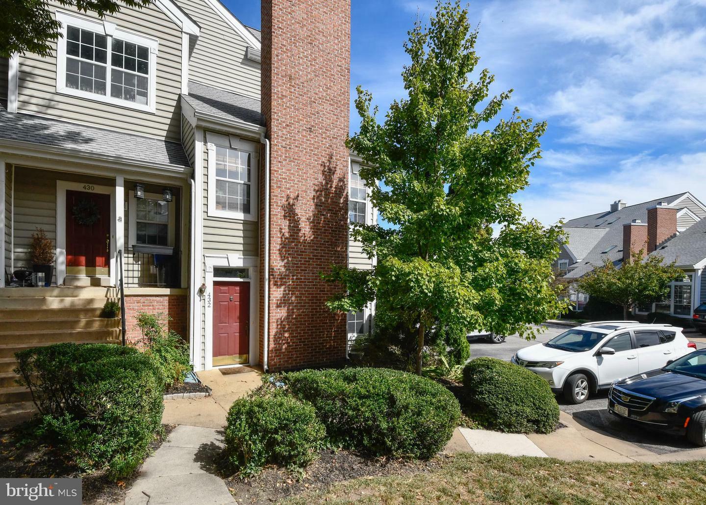 Property Photo:  432 Fortress Way 432  VA 22125 