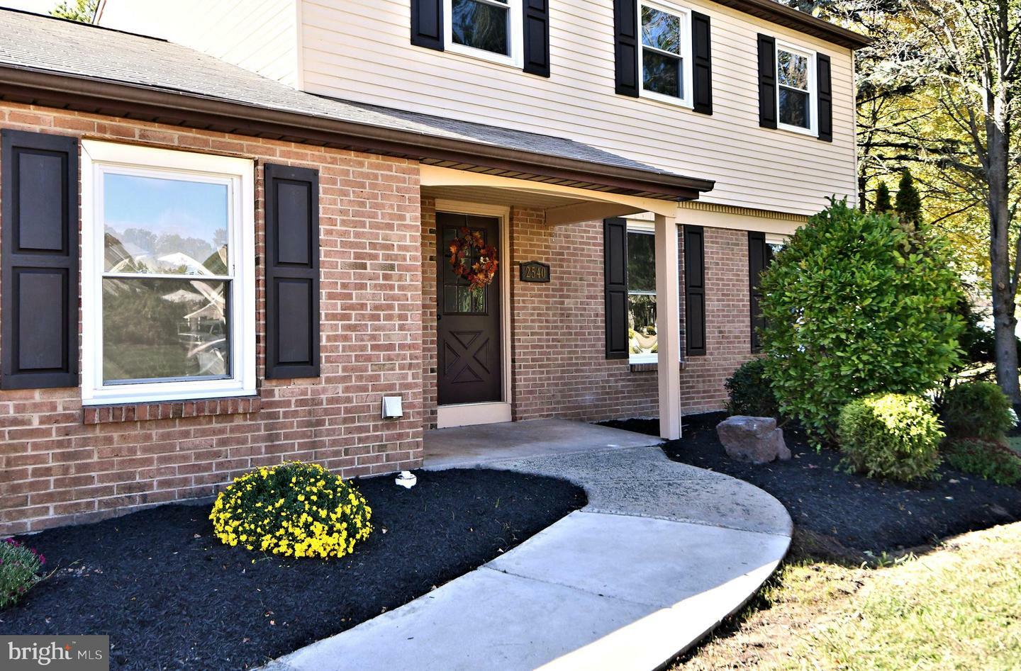 Property Photo:  2540 Pierce Court  PA 18976 