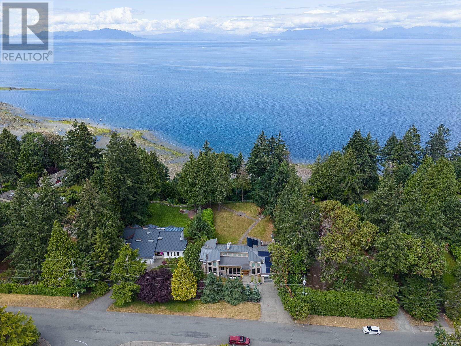 Property Photo: 5912 Waldbank Road BC V9V 1C8