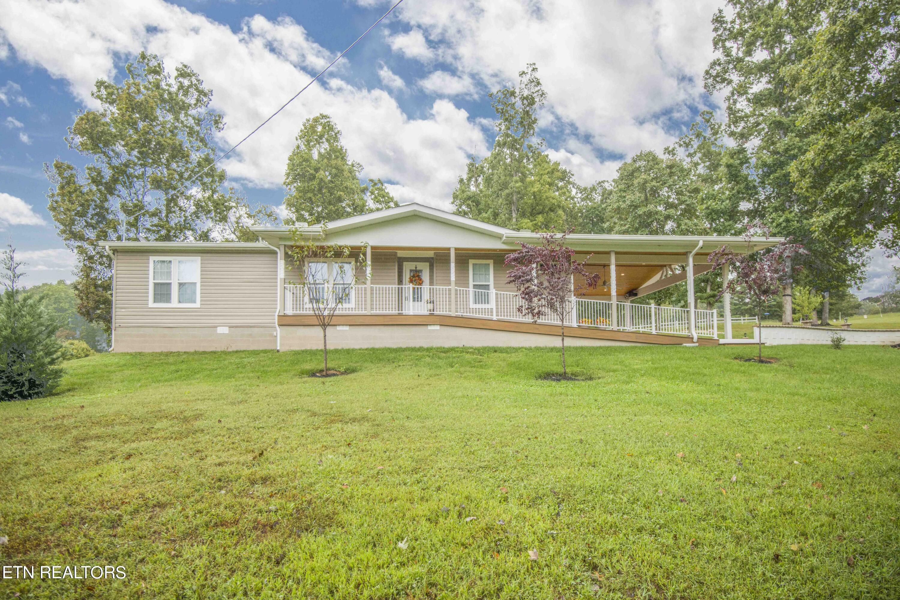 Property Photo:  2612 Wayland Rd  TN 37914 