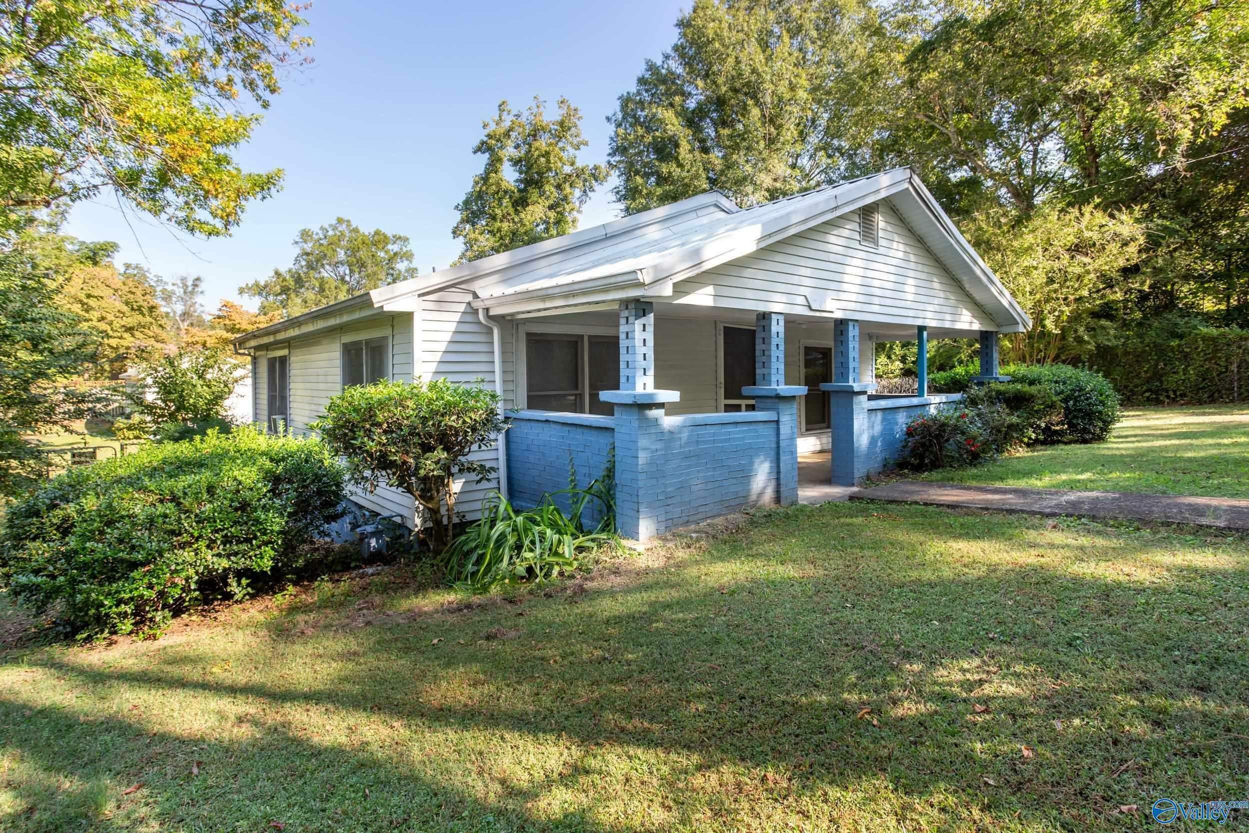 Property Photo:  3019 Rickwood Street  AL 35906 