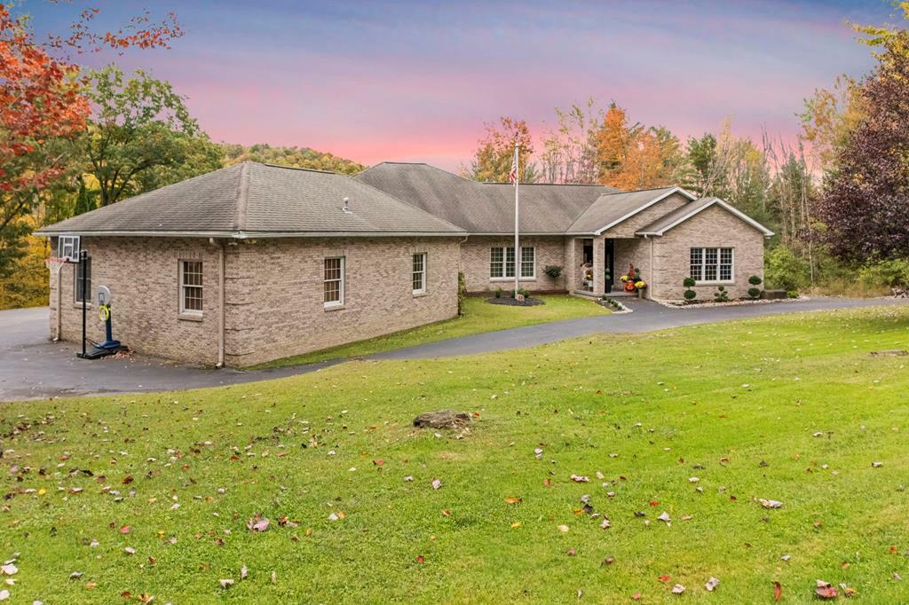 Property Photo:  444 Lakeside Drive  PA 18840 