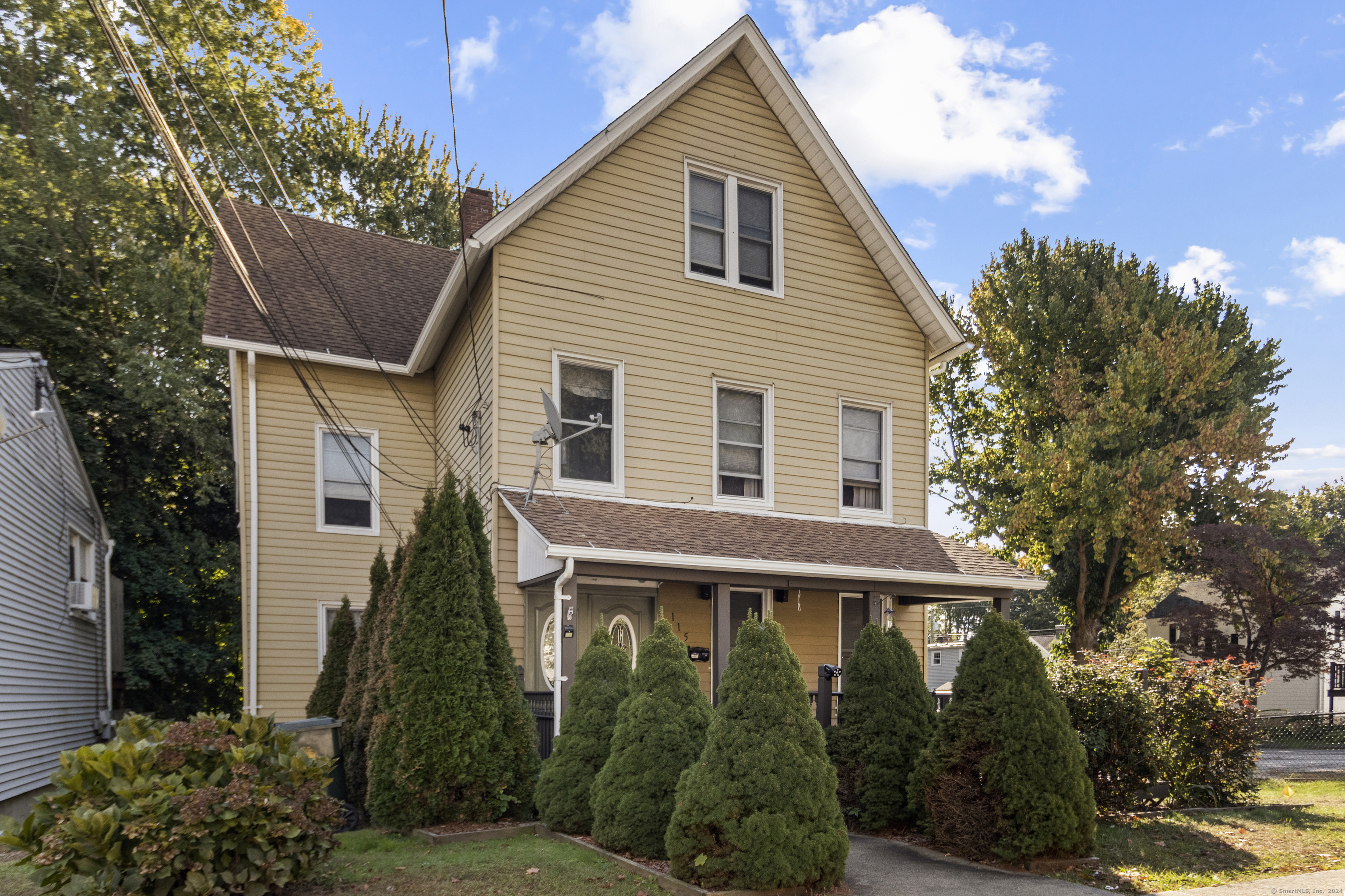 Property Photo:  115 Ledyard Street  CT 06320 