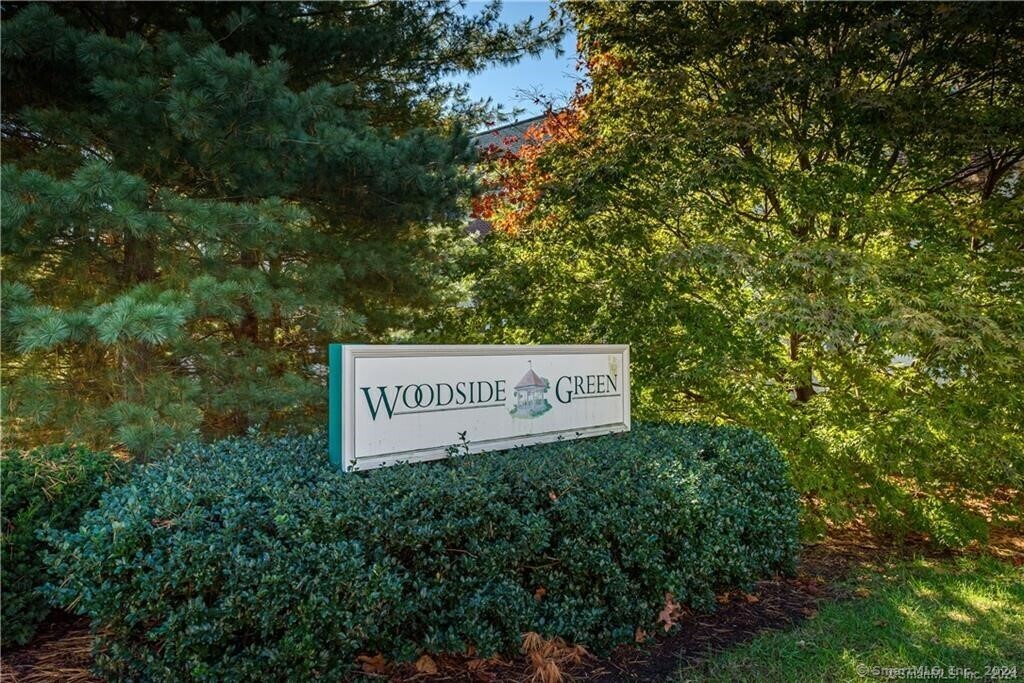 132 Woodside Green 2D  Stamford CT 06905 photo