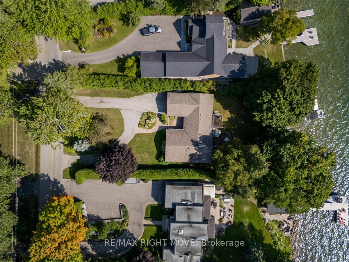 Photo de la propriété:  18 Maple Dr  ON L3V 3W2 