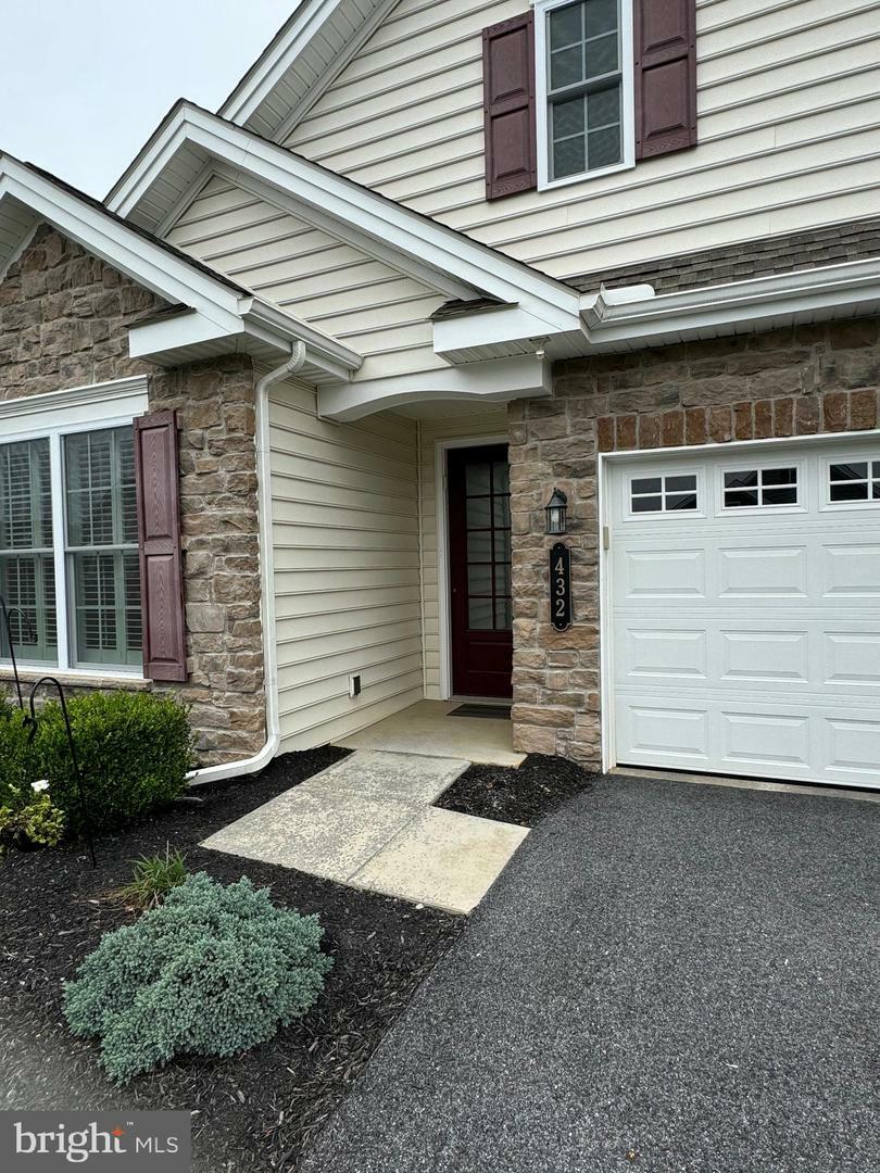 Property Photo:  432 General Drive  PA 17050 