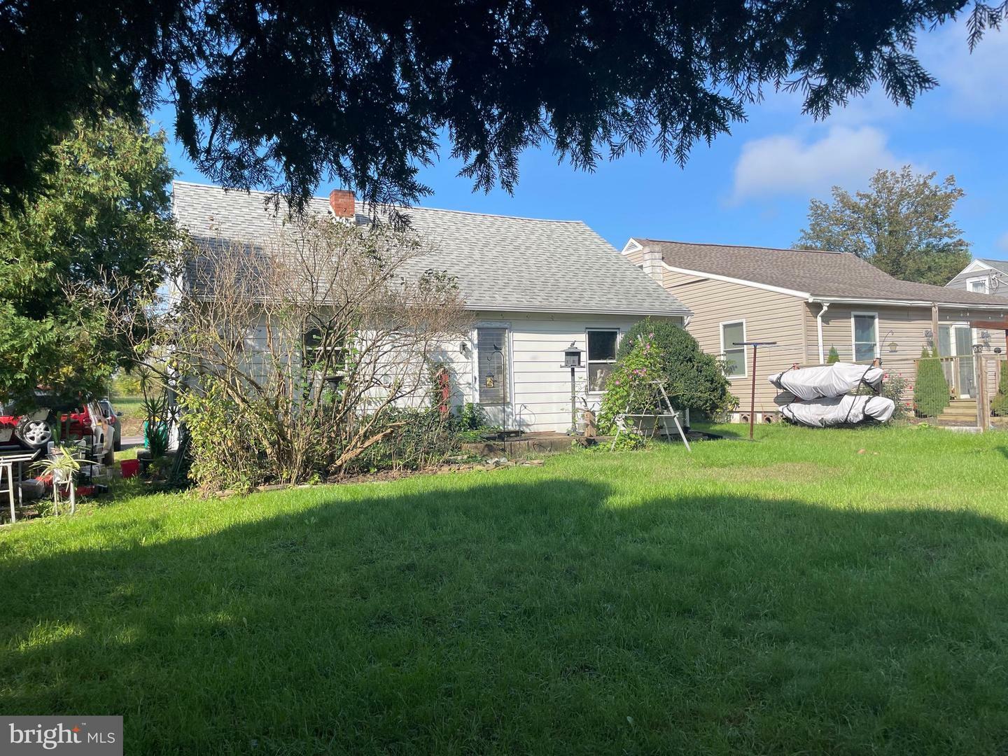 Property Photo:  431 Middletown Road  PA 17036 