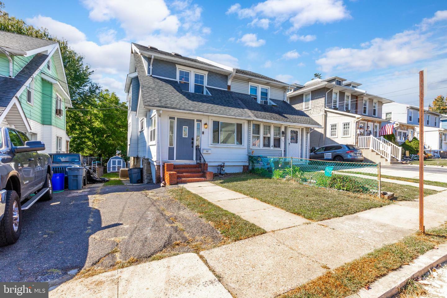 Property Photo:  712 Summit Avenue  PA 19076 