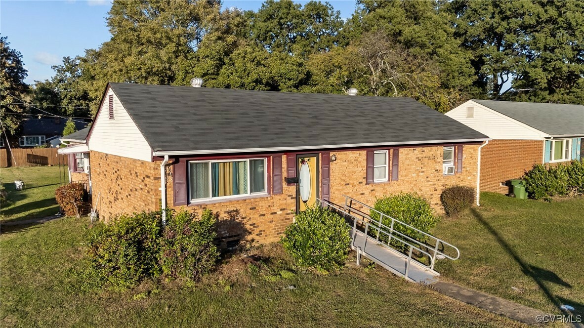 Property Photo:  1506 Little John Road  VA 23227 