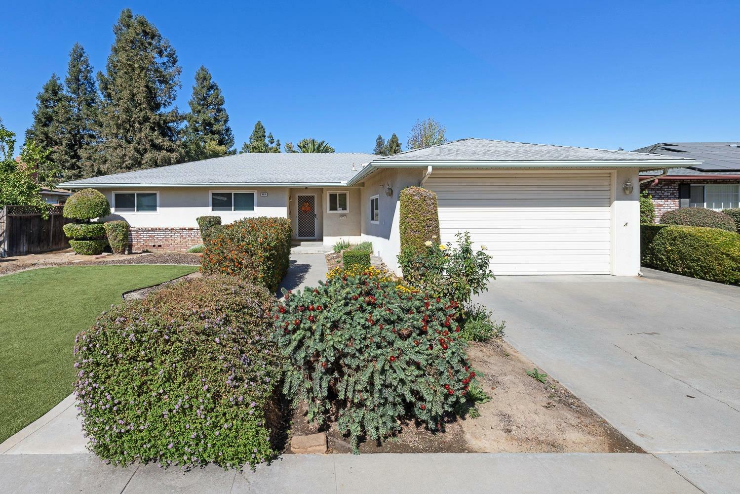 Property Photo:  3212 E Tenaya Way  CA 93710 