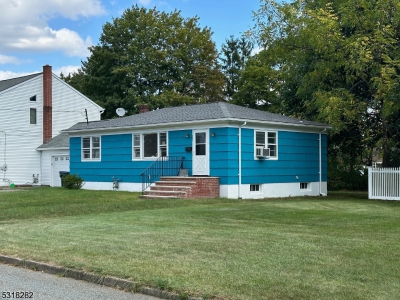 Property Photo:  204 E Valley View Ave  NJ 07840 