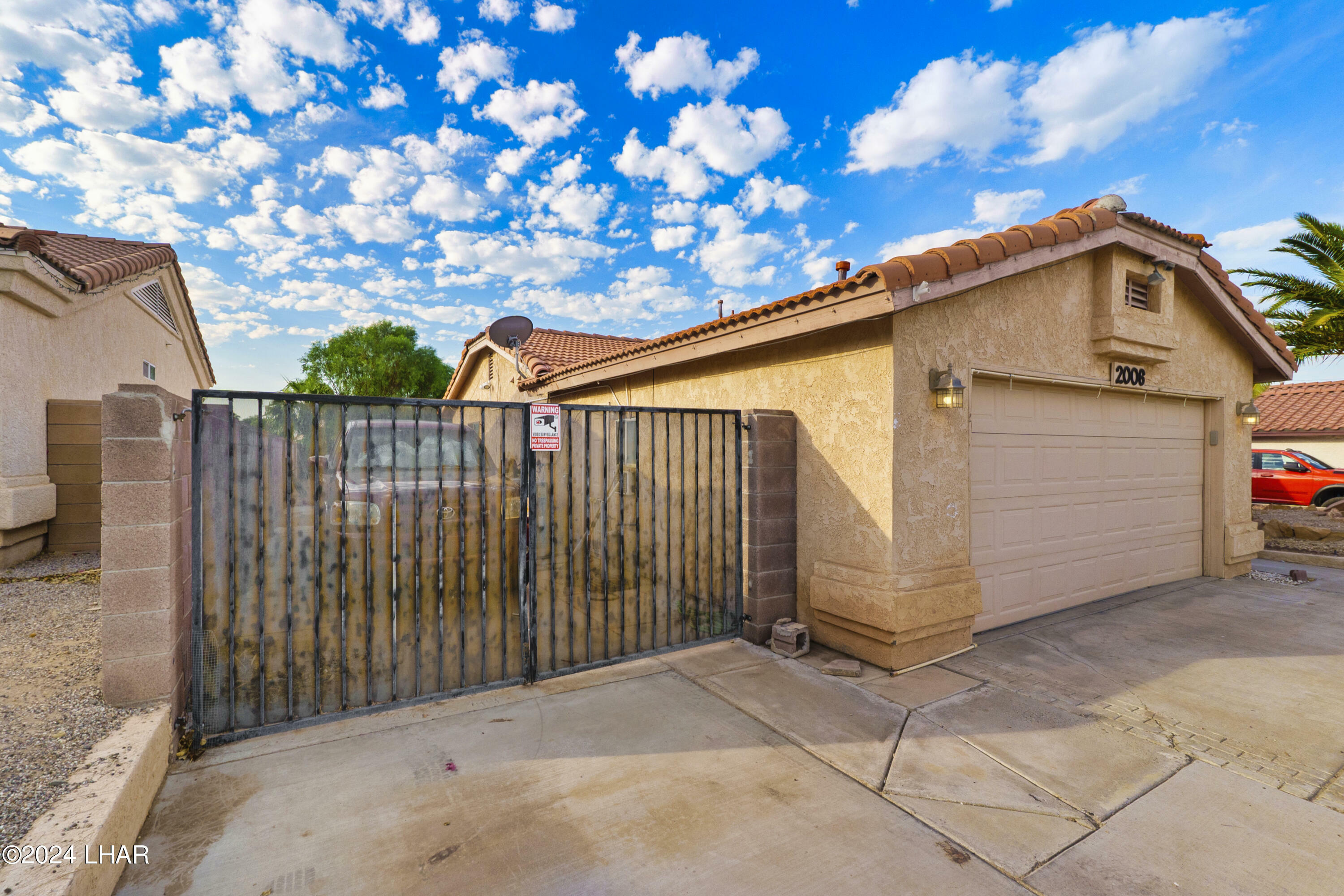 Property Photo:  2006 Hammer Ln  AZ 86426 