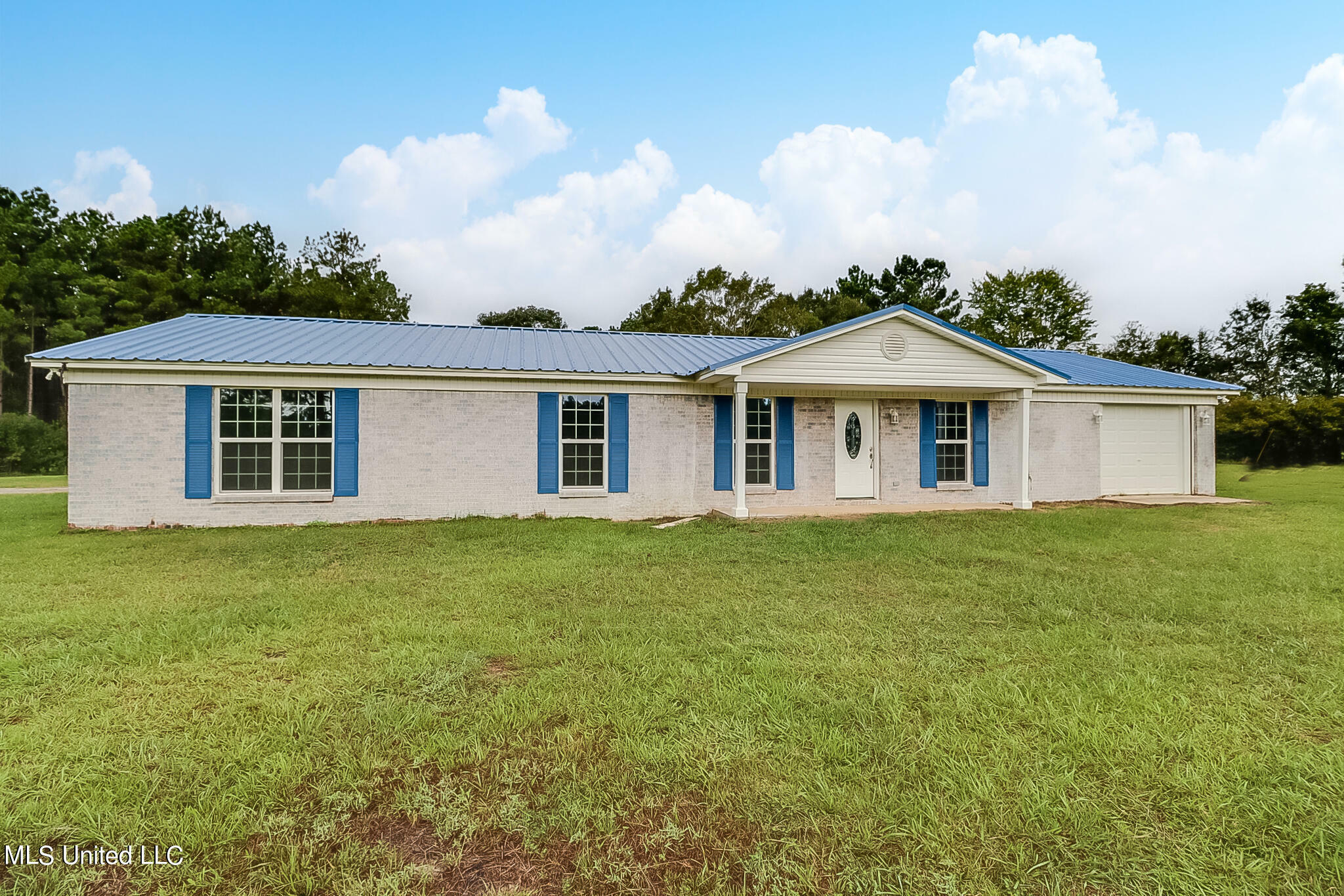 Property Photo:  6580 Dummy Line Road  MS 39466 