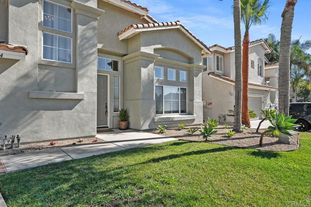 Property Photo:  4574 Avenida Privado  CA 92057 