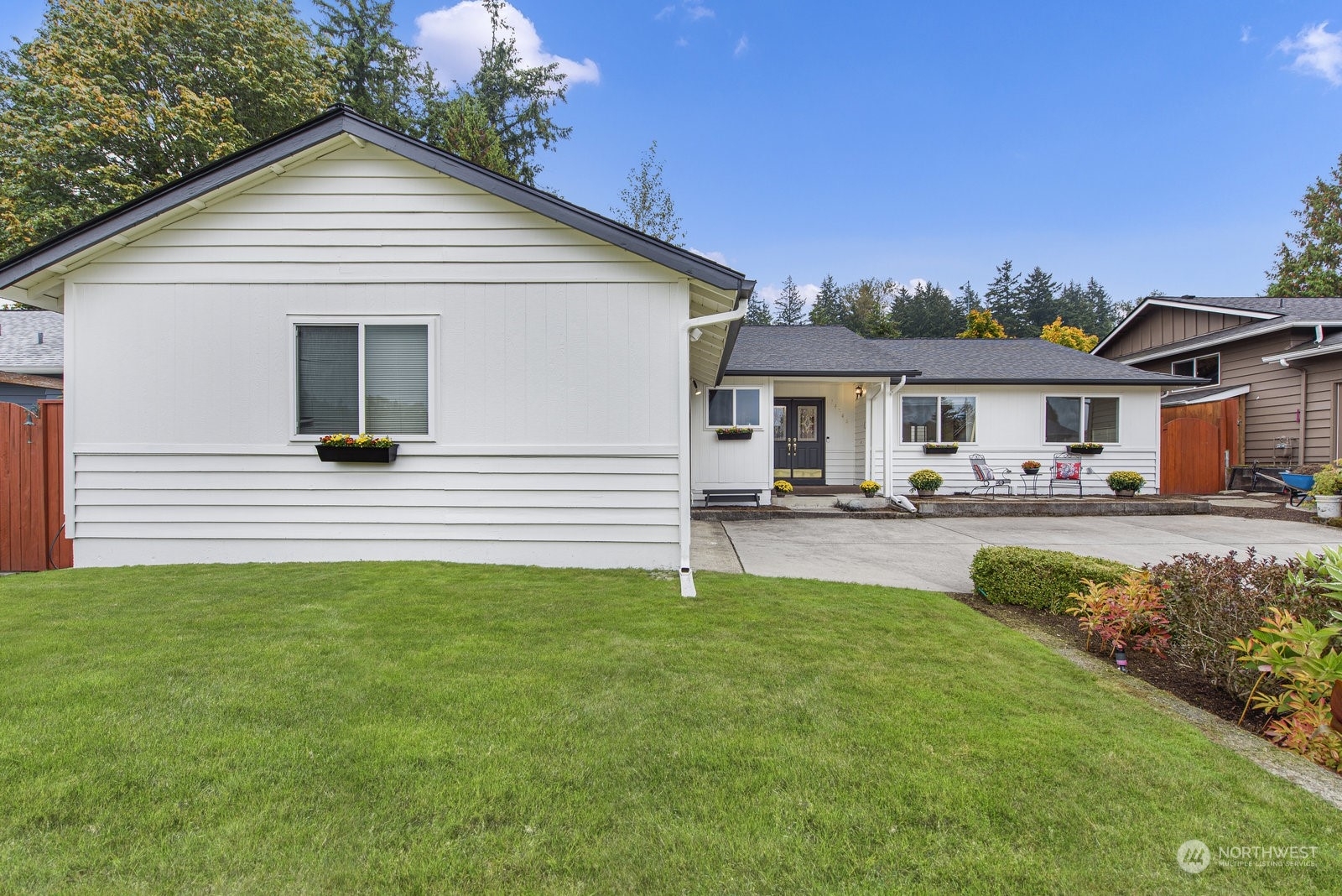 Property Photo:  14546 114th Avenue NE  WA 98034 