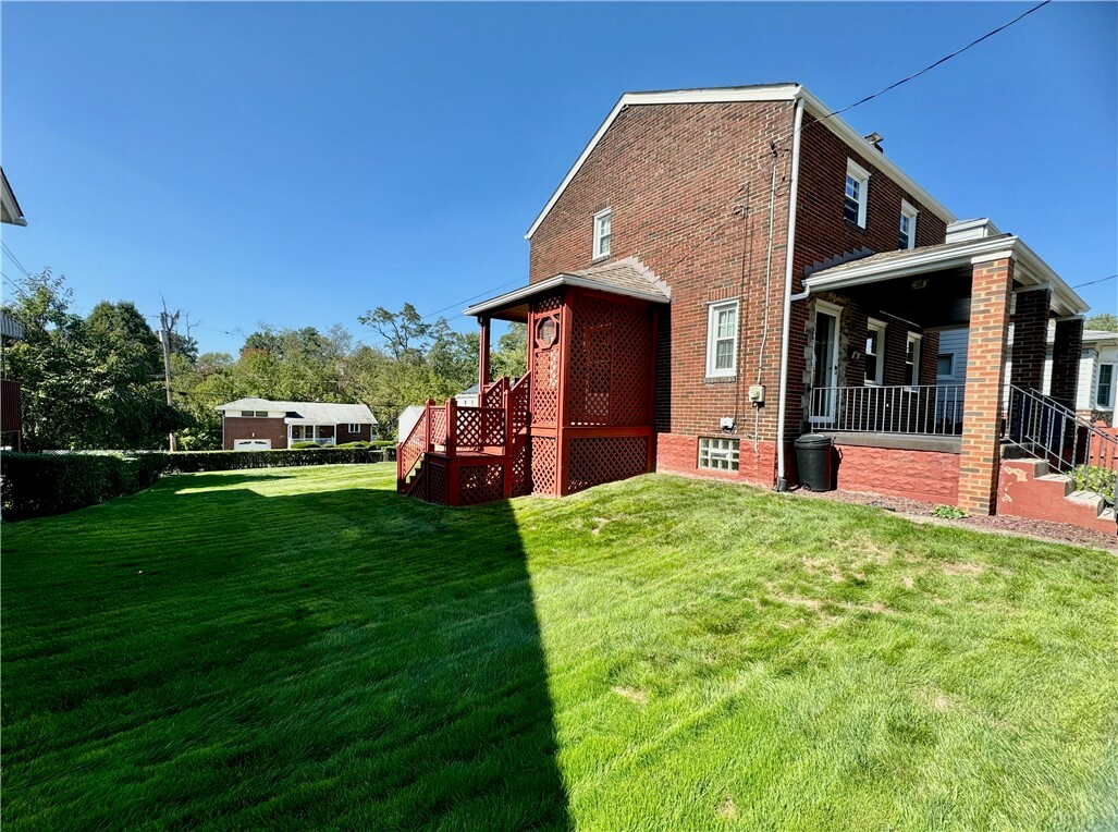 Property Photo:  202 Delaware Ave  PA 15137 