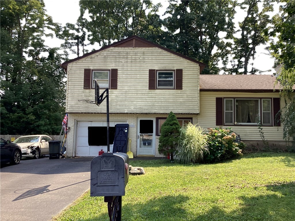 225 Ridgefield Road  Endicott NY 13760 photo