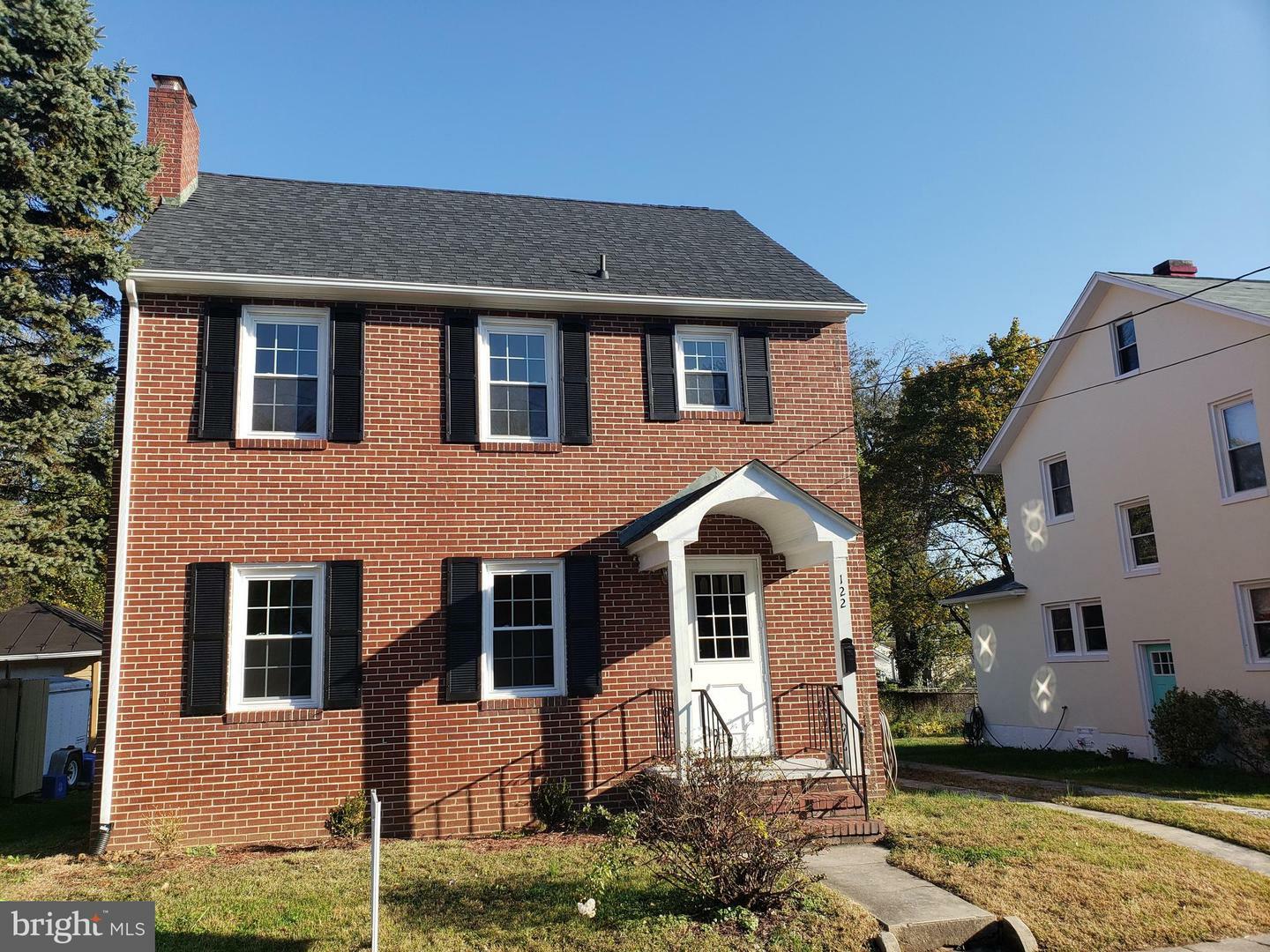 Property Photo: 122 Morningside Drive VA 22601