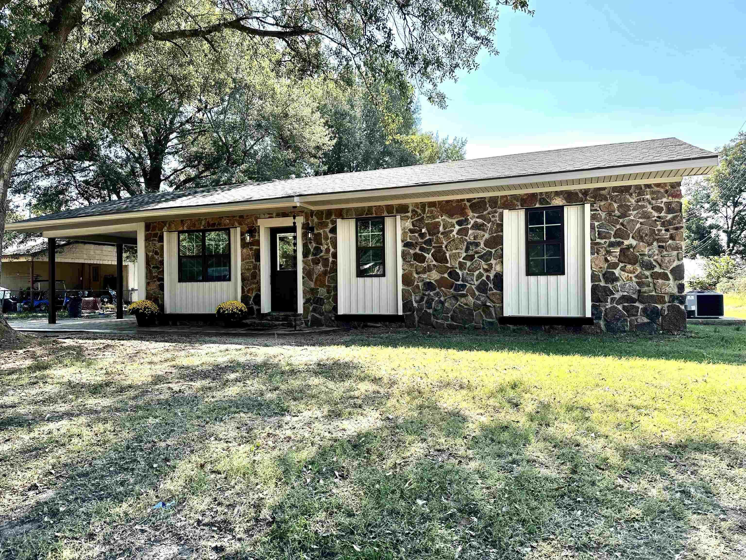 Property Photo:  101 Kelly Drive  AR 72419 