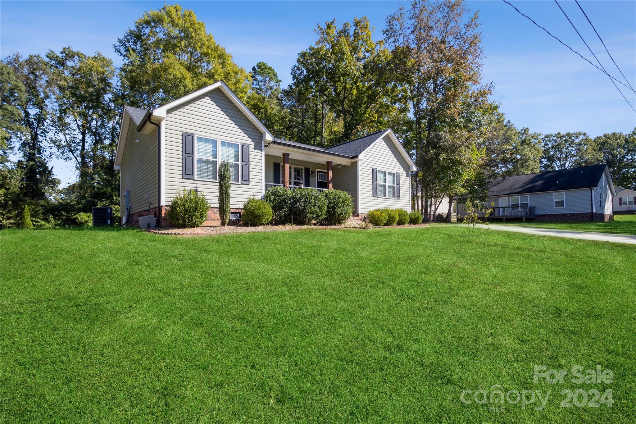 Property Photo:  1025 Hoke Street  NC 28081 