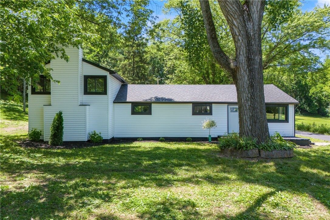Property Photo: 5010 S Dayton Brandt Road OH 45344
